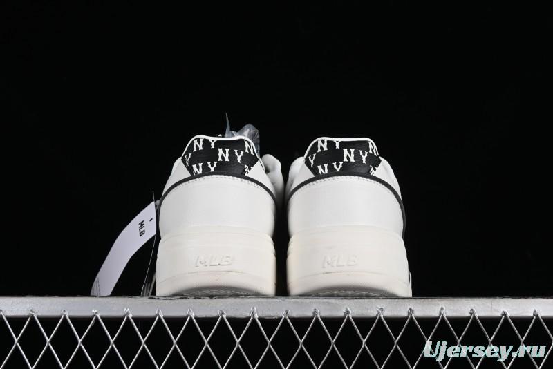 MLB Chunky Liner Basic New York Yankees Thick Sole Casual Sneakers with 6cm Height Increase - 3ASXCLR3N50WHS