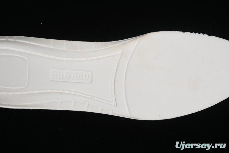 Miu Miu x New Balance 530 Low-Top Retro Running Sneakers with Deconstructed Design - AJD4