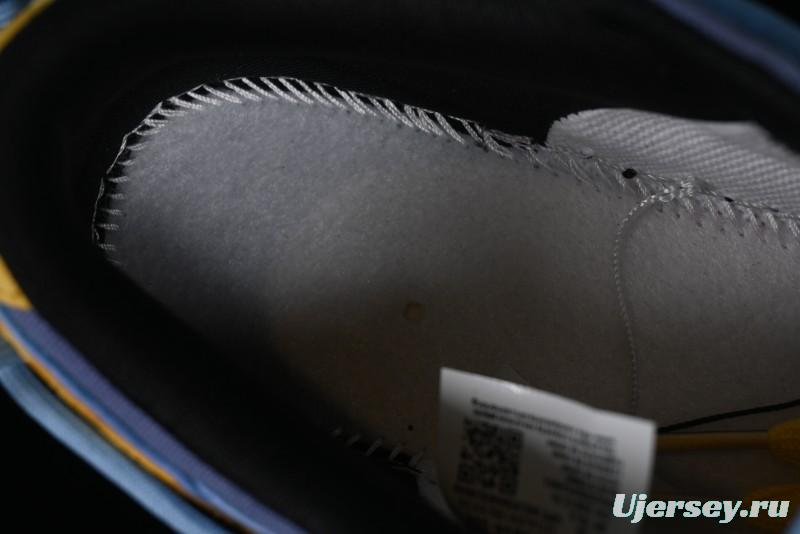 Nike SB Dunk Low Custom Collaboration Otomo Katsuhiro x Nike SB Dunk Low "Steamboy OST" - CT0856-104