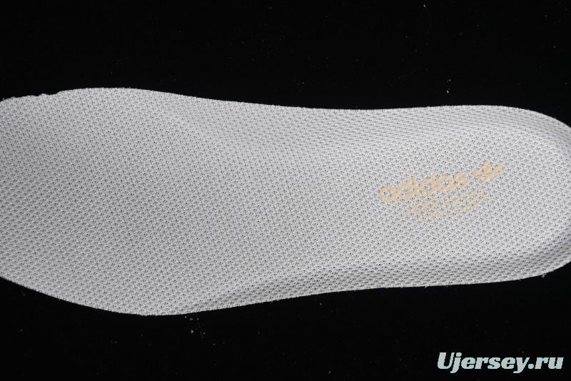 Adidas Originals Superstar Casual Sneakers with Shell Toe Design - IE3039