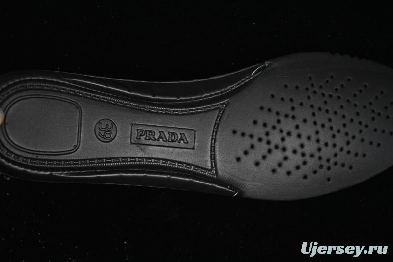 Prada Cloudbust Air Thunder Lifestyle Low-Top Sneakers - 1E819L