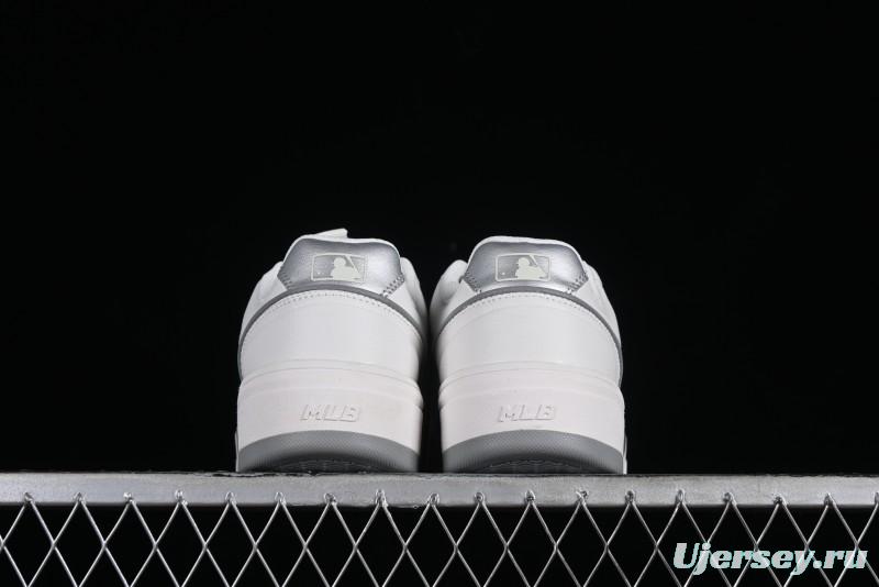 MLB Chunky Liner New York Yankees Lightweight Platform Sneakers with 6cm Height Increase - 3ASXCLB3N50SIS