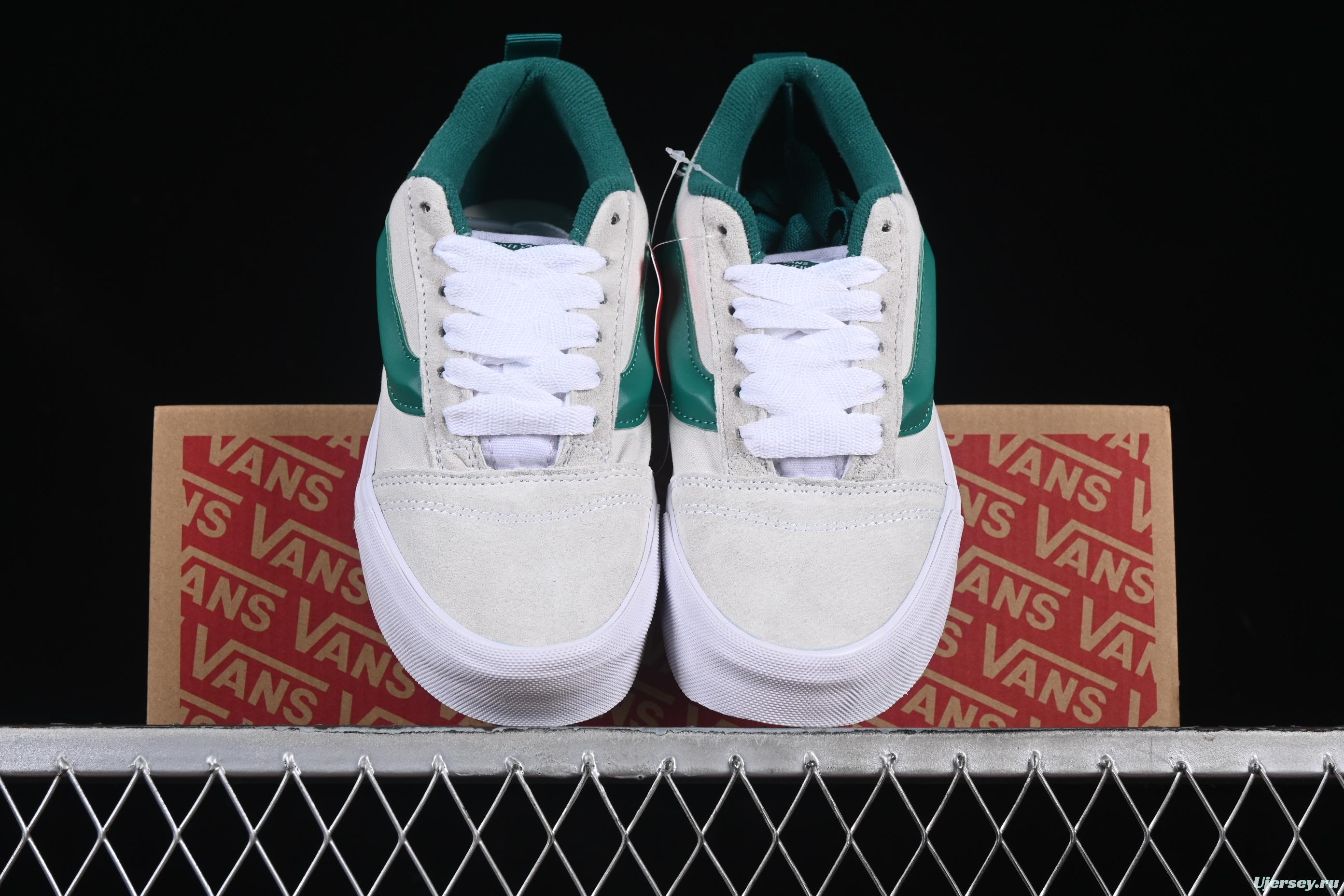 Vans Knu Skool Low-Top Retro Chunky Sneakers - VN000D6CJBG