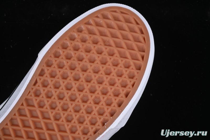 Vans Knu Skool Low-Top Retro Chunky Sneakers - VN000CS0239