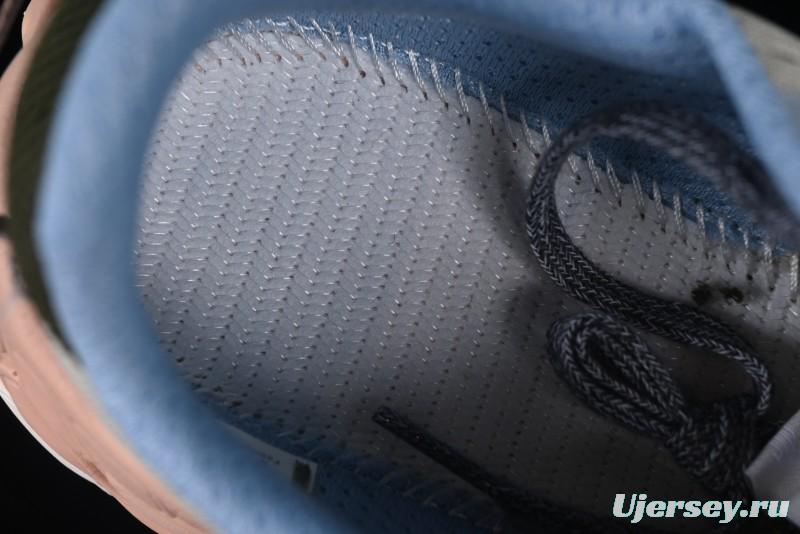 New Balance Fresh Foam X More V3TDS Low-Top Running Shoes with Durable Slip-Resistant Outsole - MTMORUG3