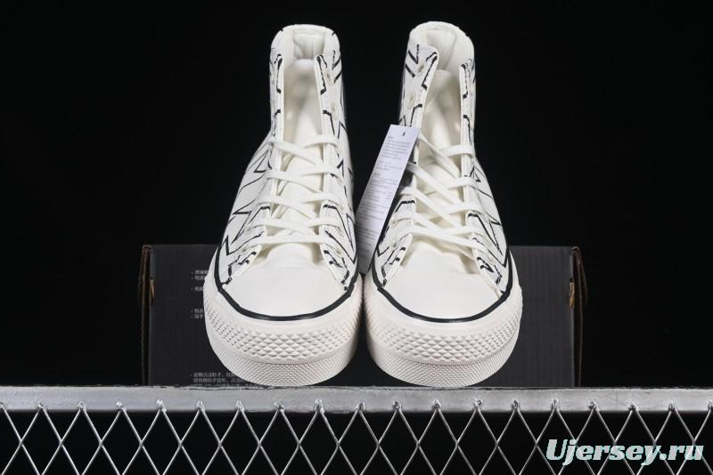 Converse Chuck 70 High Top Sneakers with Star Patch and Thick Sole - 581672C