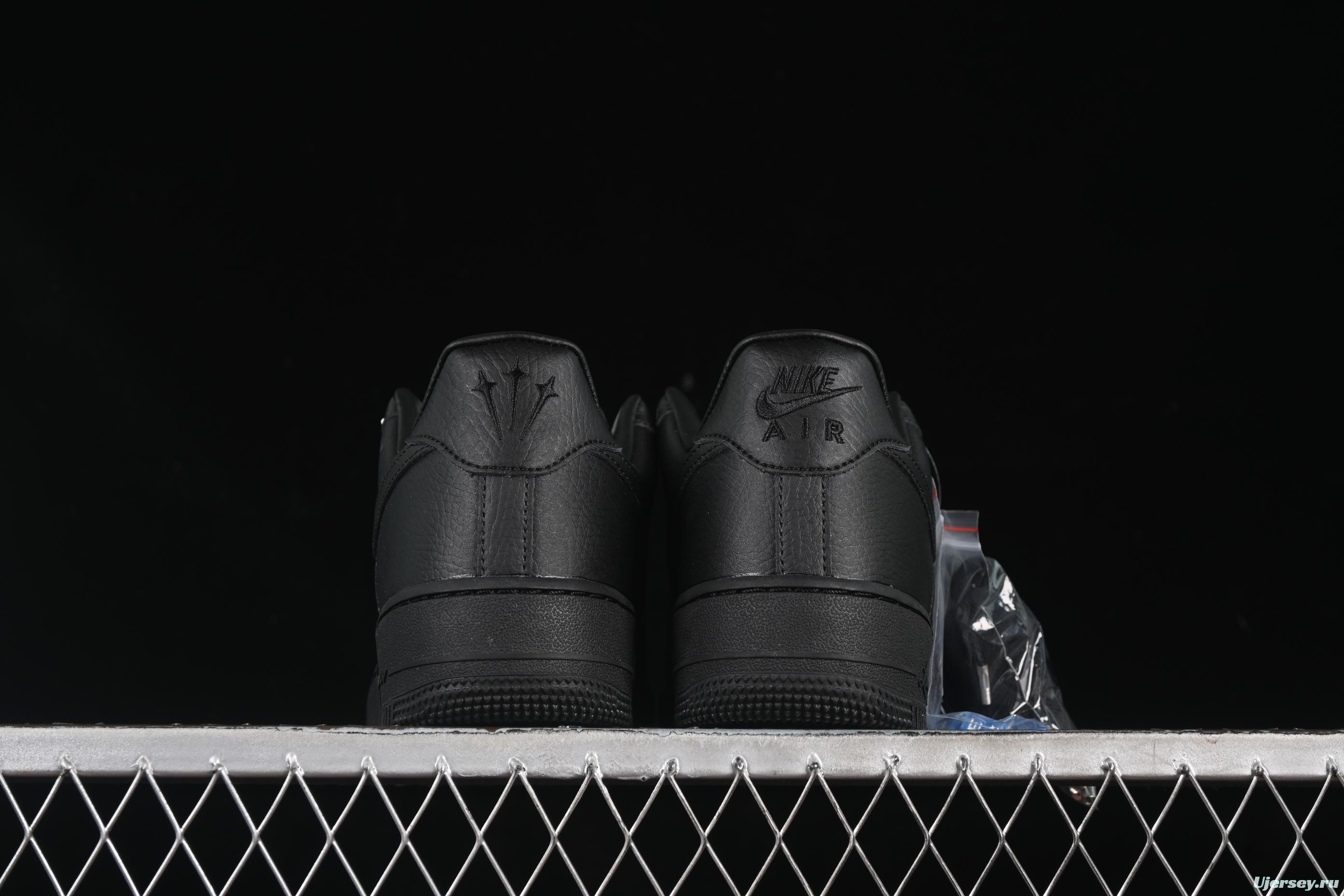 Nike Air Force 1 '07 Low Casual Sneakers with Full-Length Air Cushion - CZ8065-001