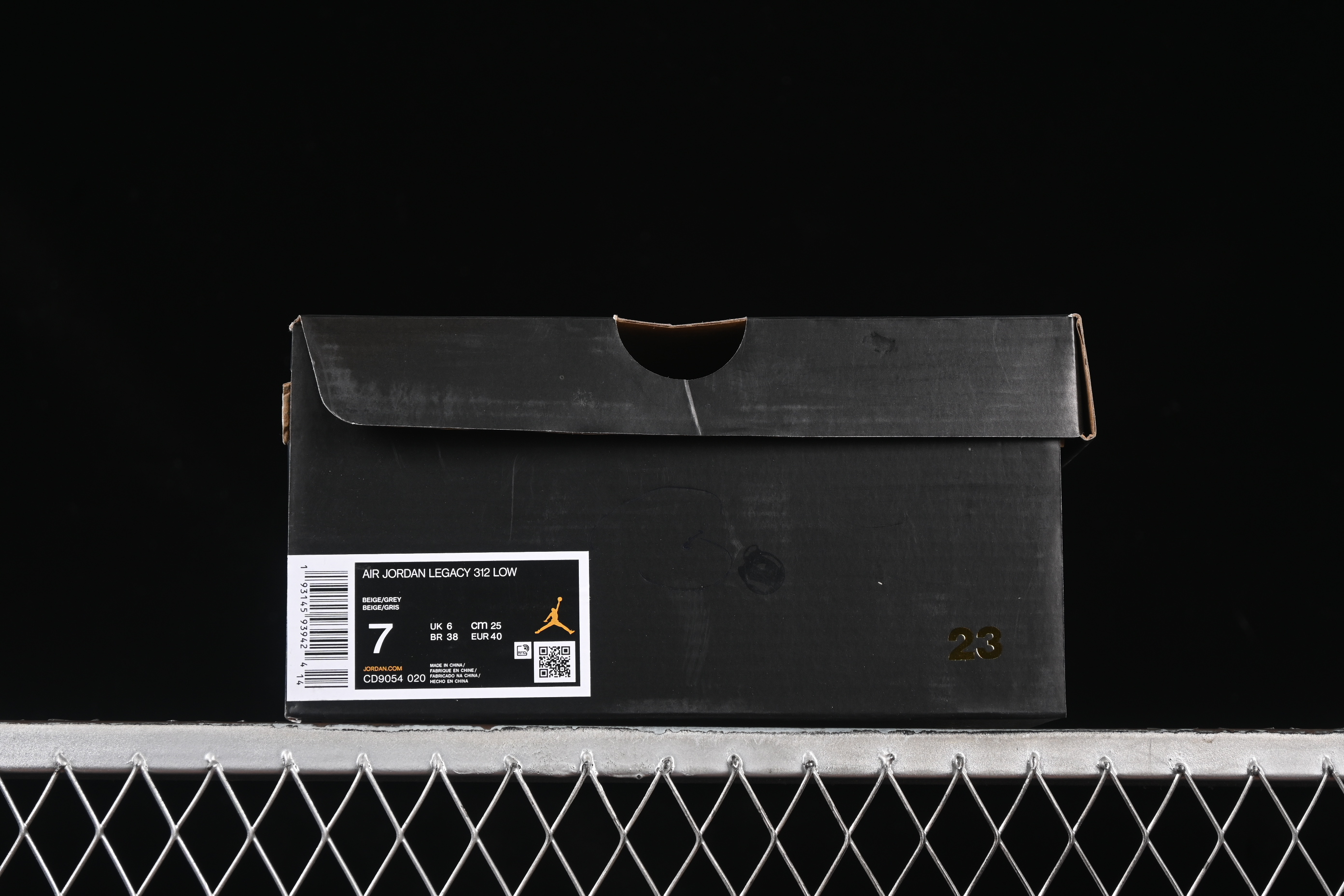 Nike Air Jordan Legacy 312 Low Basketball Shoes with Strap Design - CD9054-020