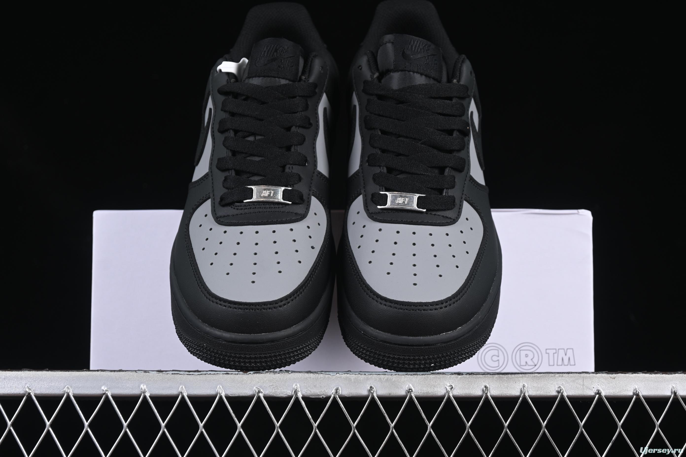 Nike Air Force 1'07 Low Custom Casual Sneakers with Full-Length Air Cushion - CW2288-111