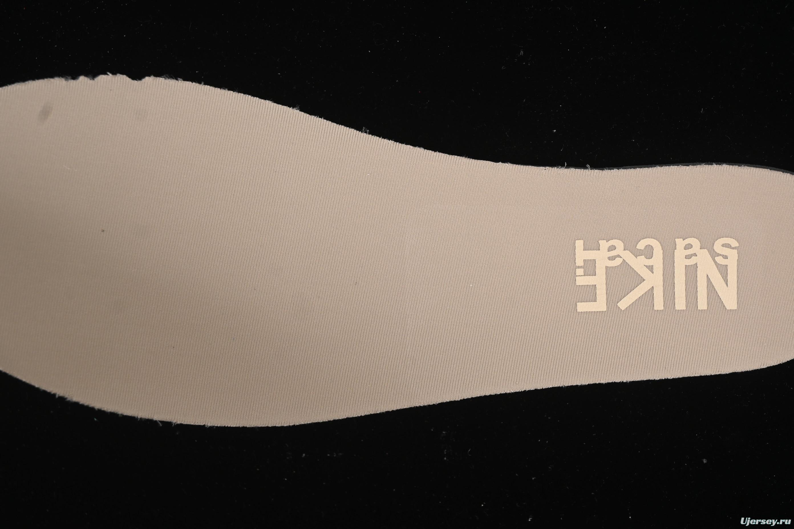 Nike Sacai Zegamadome SP Low-Top Lifestyle Sneakers with Functional Design - HQ8618-101