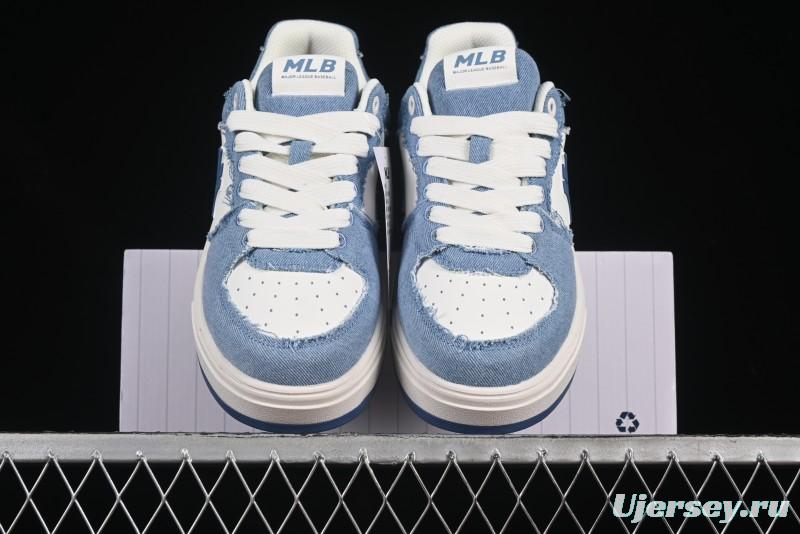 New York Yankees MLB Chunky Liner Lightweight Platform Sneakers with Hook and Loop Closure - 3ASXV015N50BLS