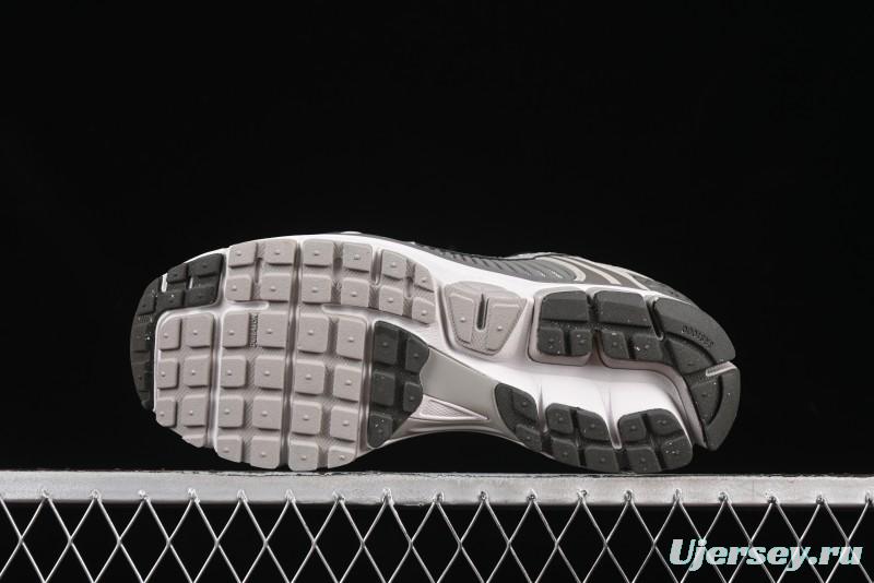 Nike Zoom Vomero 5 SP Classic Retro Casual Running Shoes with EVA Midsole Cushion - FD0791-012