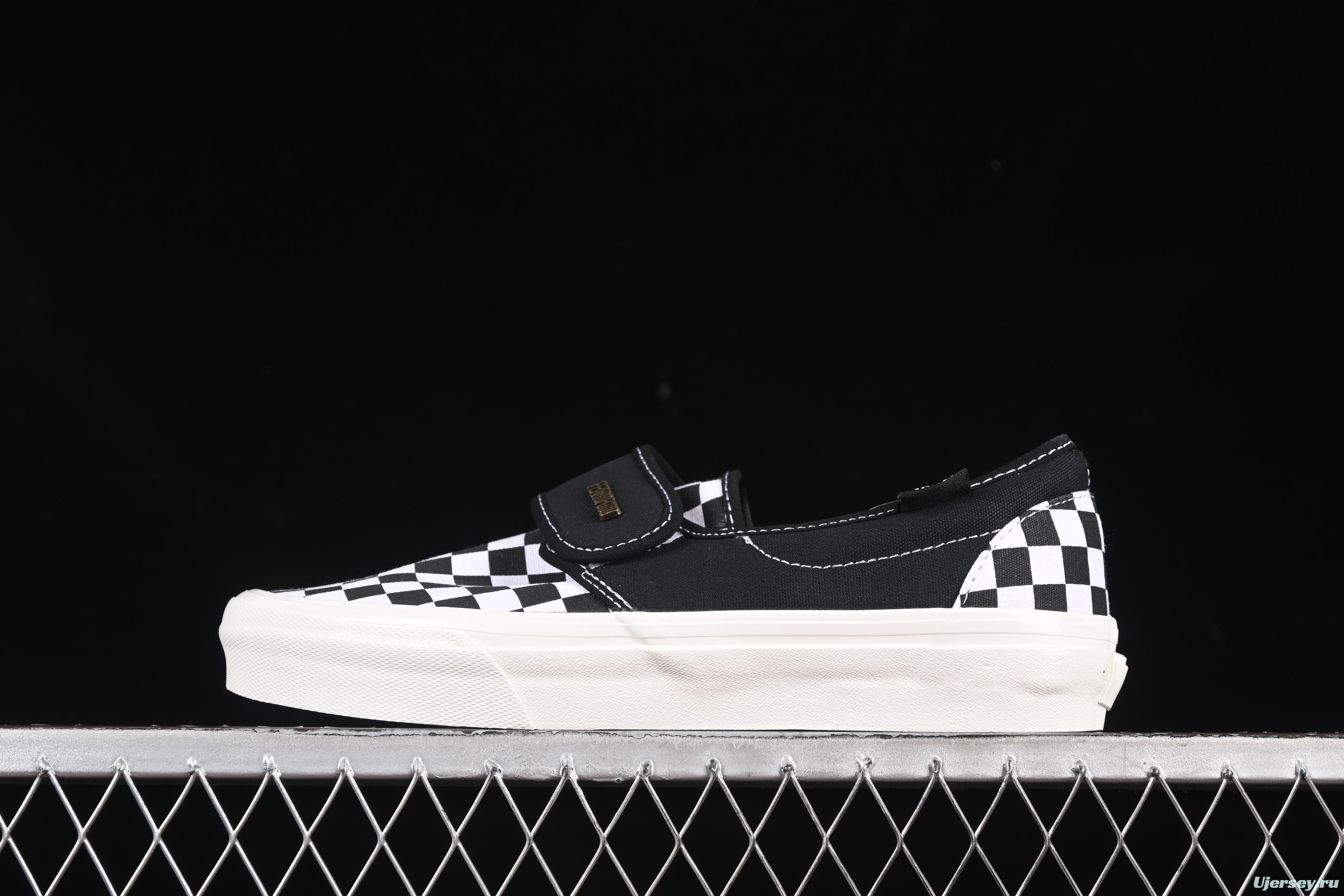 Vans Slip-On Classic Checkerboard Slip-On Casual Skate Shoes - VN0A3J9FPZR