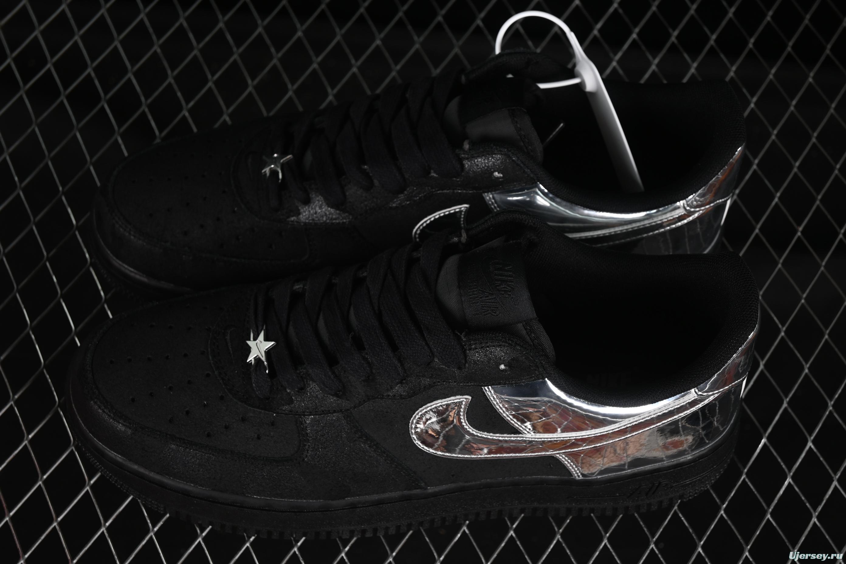 Nike Air Force 1'07 Low Casual Sneakers with Full-Length Air Cushion - HF2885-001