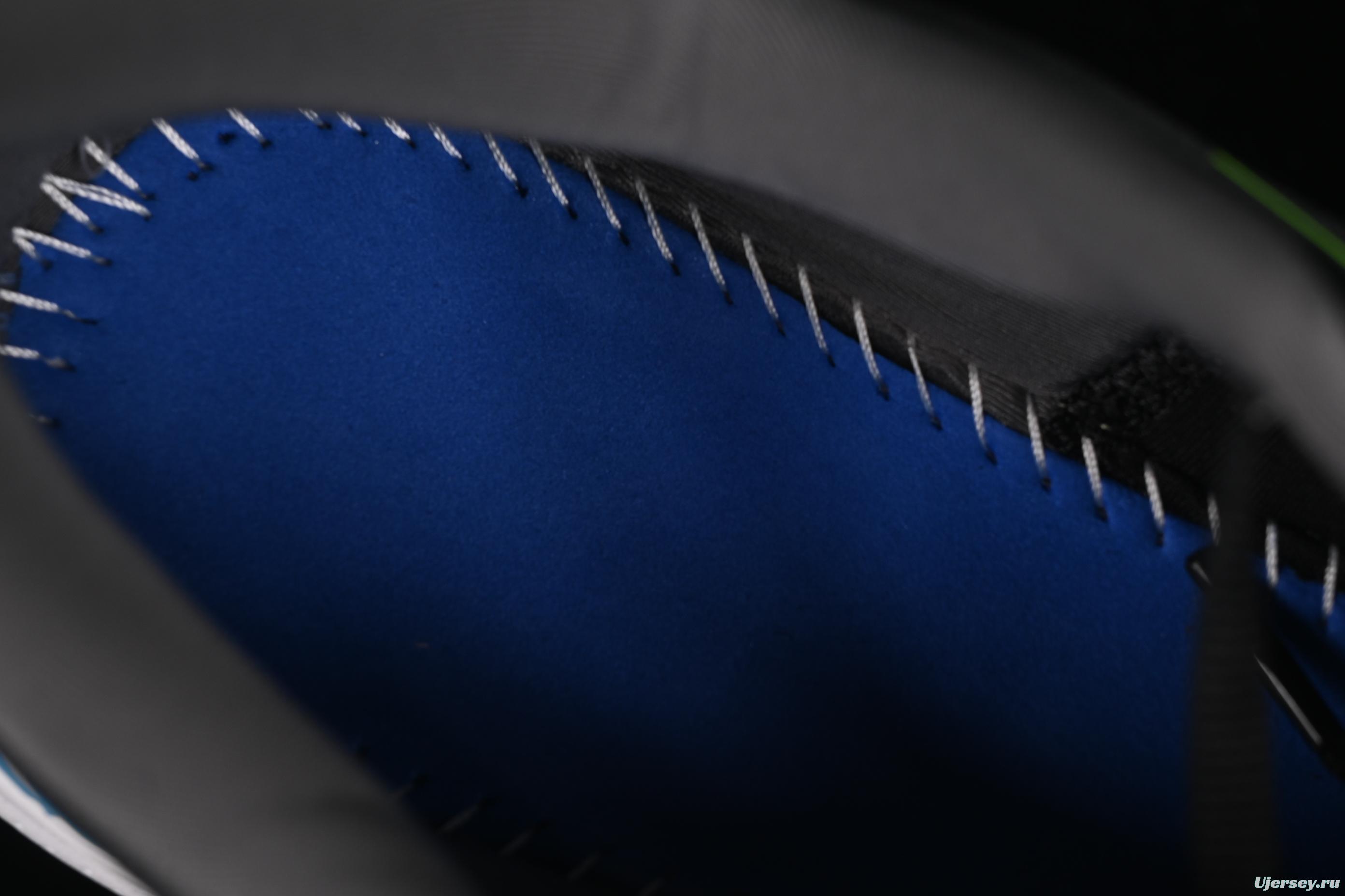 Brooks Adrenaline GTS 23 Running Shoes with Enhanced Support and Breathable Mesh - 1103911B006