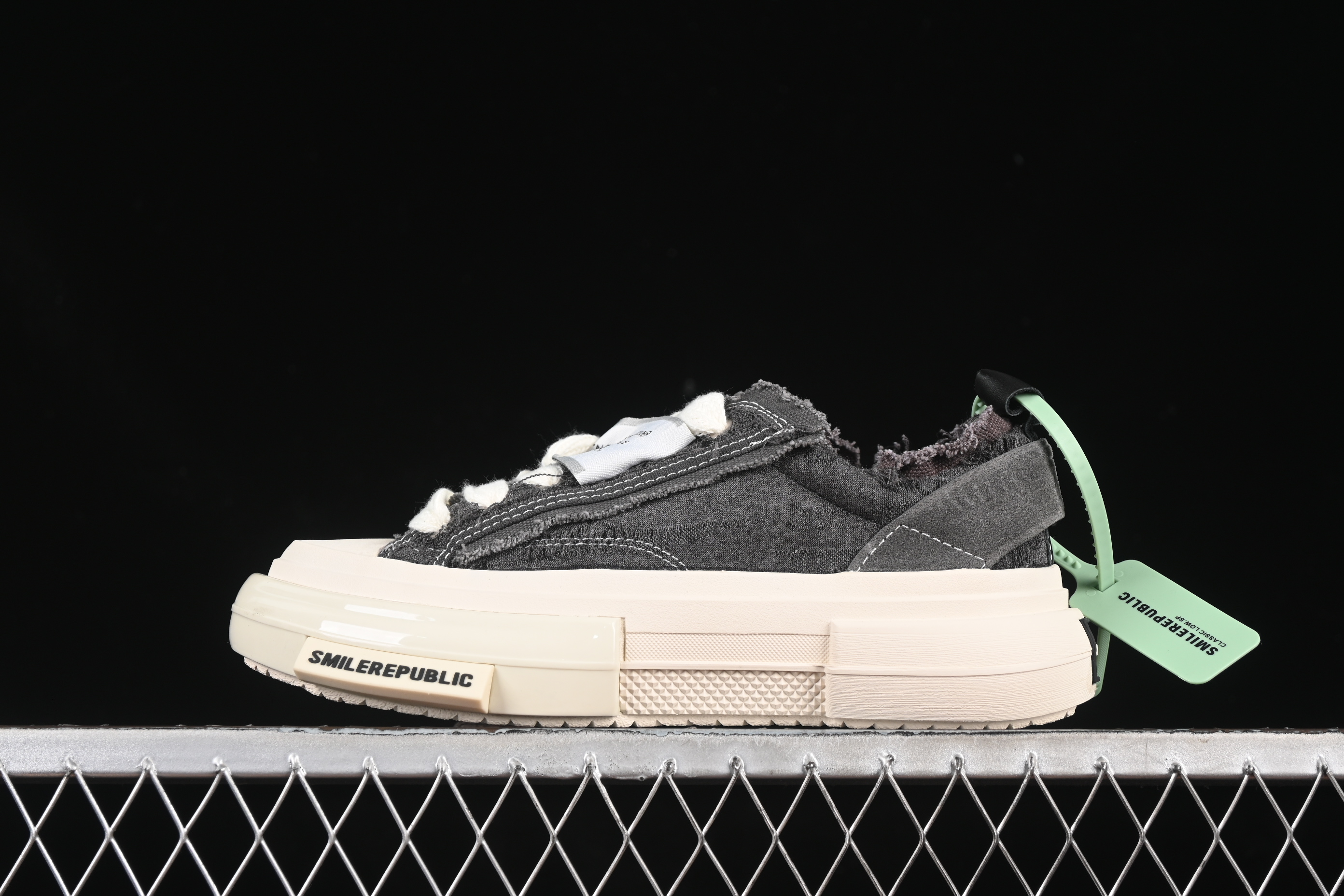 SMILEREPUBLIC INCEPTION Gray Fringe 70s Low-Top Canvas Casual Shoes - G.D4