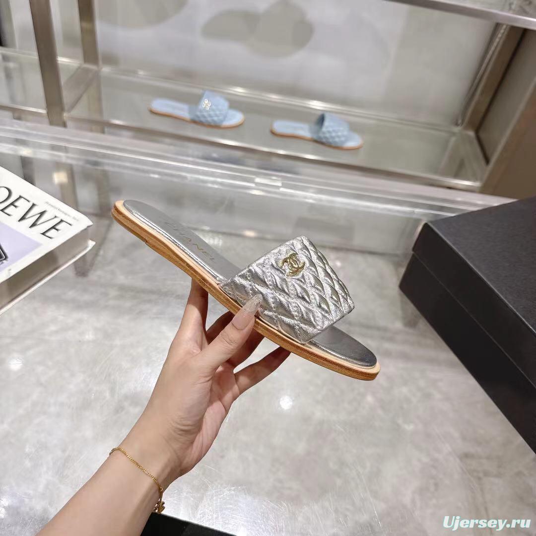 2025 Slippers Chanel Silver Leather Slippers