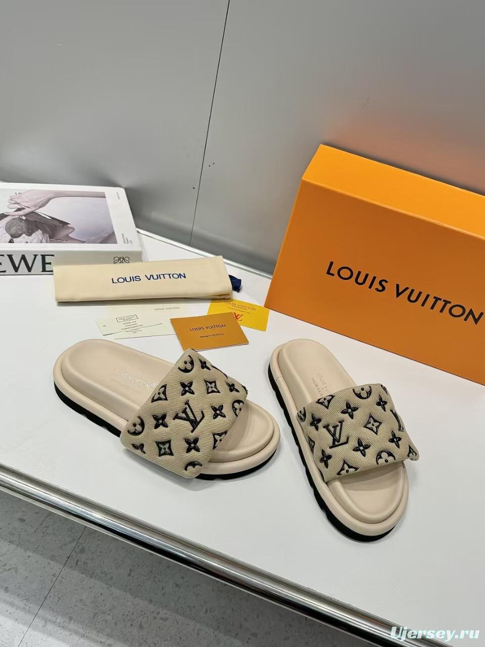 2025 Slippers Louis Vuitton Beige Fabric Slippers