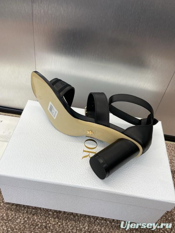 2025 Women Dior Black Leather Sandals Buckle KFY00310