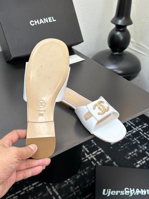 2025 Women Chanel White Leather Slippers