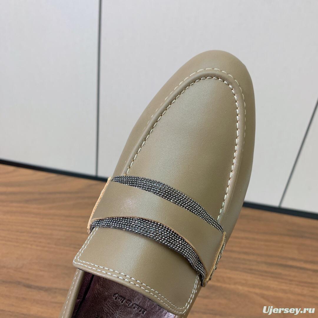 2025/Women Brunello Cucinelli Almond Leather Loafers Handmade Chain Detail LY00360(F)