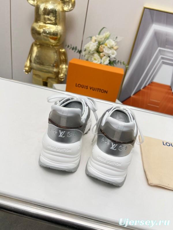 2025 Unisex Louis Vuitton Grey White Mesh Leather Sneakers Monogram LY00340