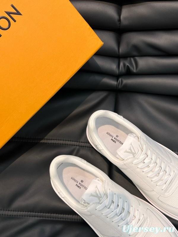 2024 Men Louis Vuitton White Leather Casual Sneakers MJ00400