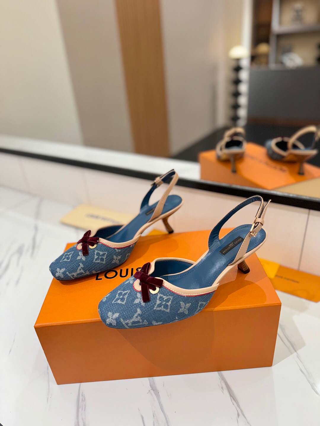 2025 Women Louis Vuitton Blue Denim LV Monogram Leather Sandals Buckle KFY00310