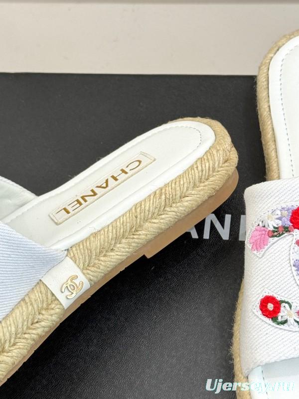 2025 Women Chanel White Embroidered Cotton Slippers KFY00230