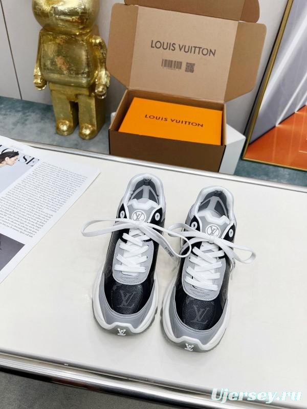 2025 Unisex Louis Vuitton Black White Leather Mesh Sneakers LY00340