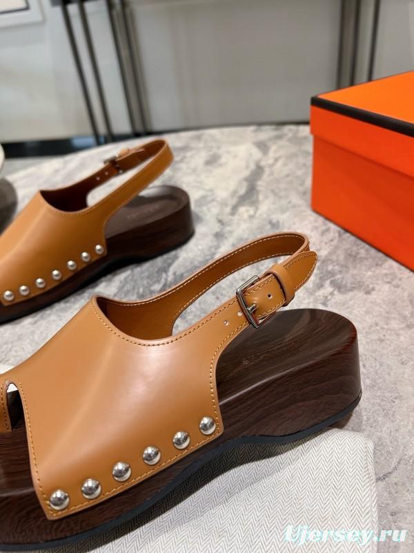 2025 Women Hermès Brown Leather Sandals KFY00250