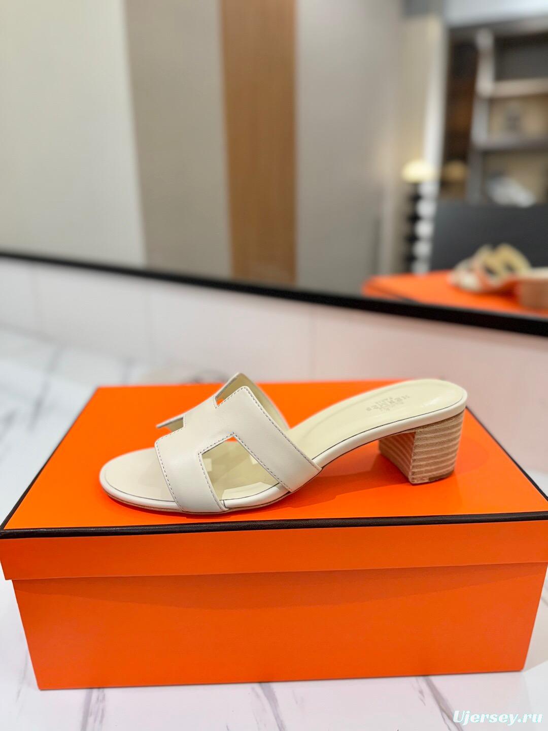 2025 Women Hermès Ivory Leather Sandals