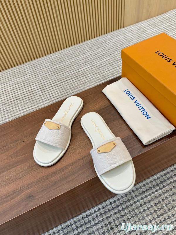 2025 Women Louis Vuitton White Leather Slippers LY00200