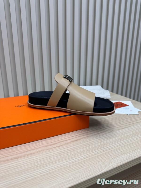 2025 Slippers Hermès Beige Black Leather Slippers