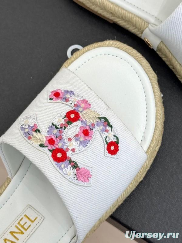 2025 Women Chanel White Embroidered Cotton Slippers KFY00230