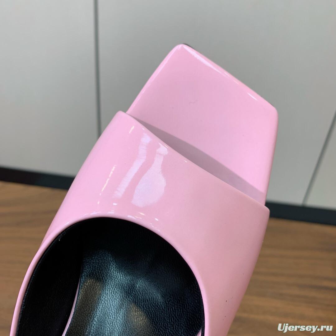 2025 Slippers VERSACE Pink Patent Leather Slippers