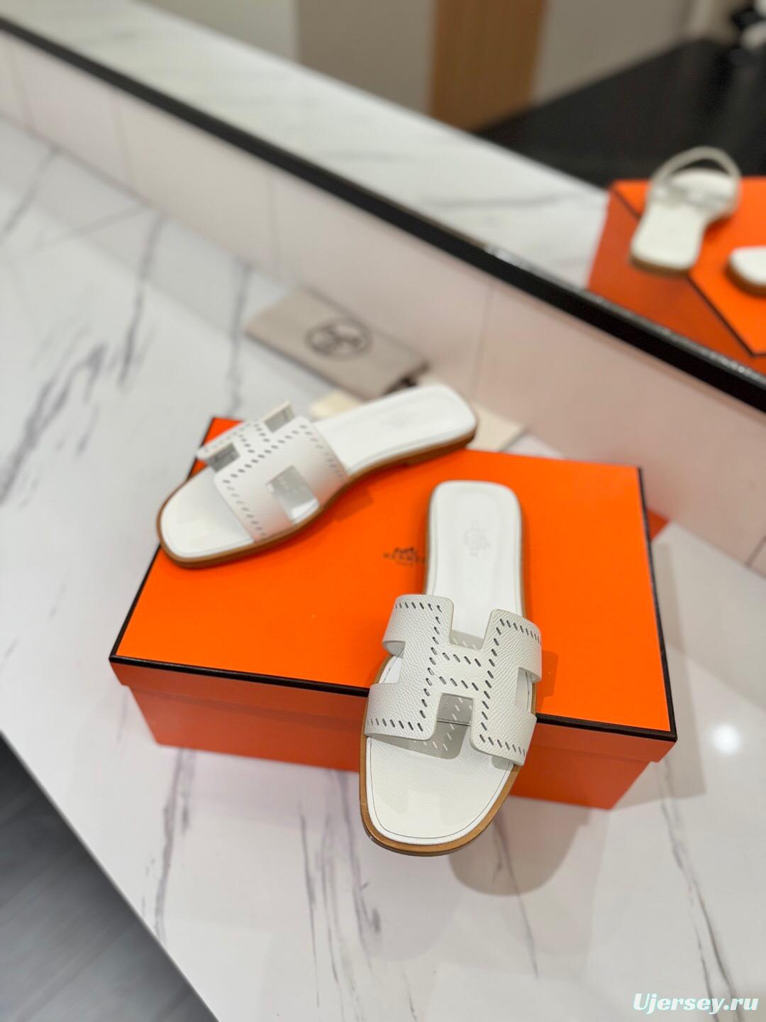 2025 Women Hermès White Leather Sandals
