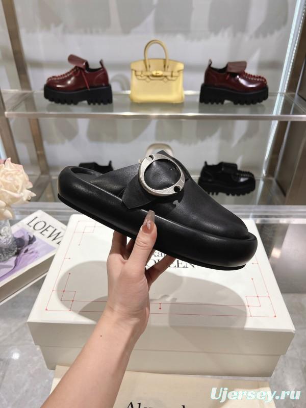 2025 Unisex Alexander McQueen Black Leather Mule Shoes Flexion Anatomical Sole KFY00300