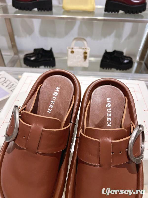 2025 Unisex Alexander McQueen Brown Leather Boken Toe Mule Flexion KFY00300