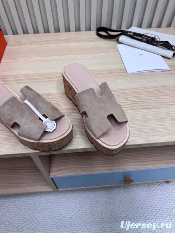 2025 Women Hermès Beige Suede Slip-On Sandals