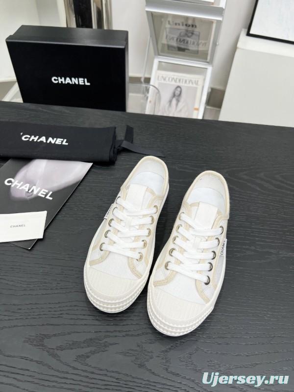 2025 Women Chanel White Canvas Casual Sneakers LY00230