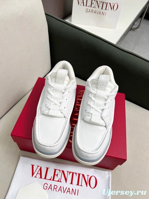 2025 Unisex Valentino White Leather Sneakers RUNBOOT LY00390