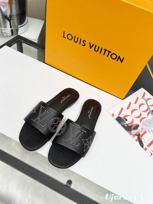 2025 Women Louis Vuitton Black Lambskin Slippers Riveted LY00200