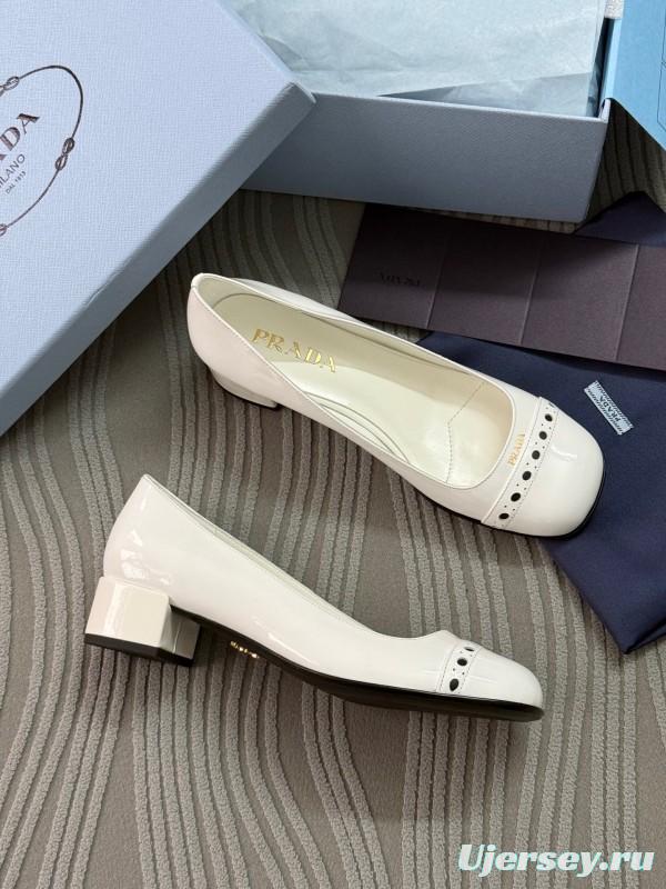 2025 Women Prada White Leather Loafers KFY00300