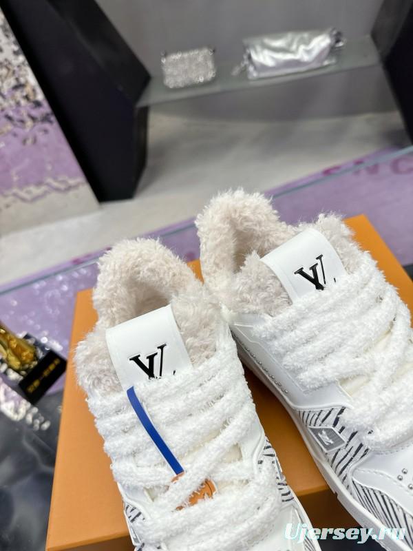 2024 Unisex Louis Vuitton White Leather Plimsolls Monogram MJ00530