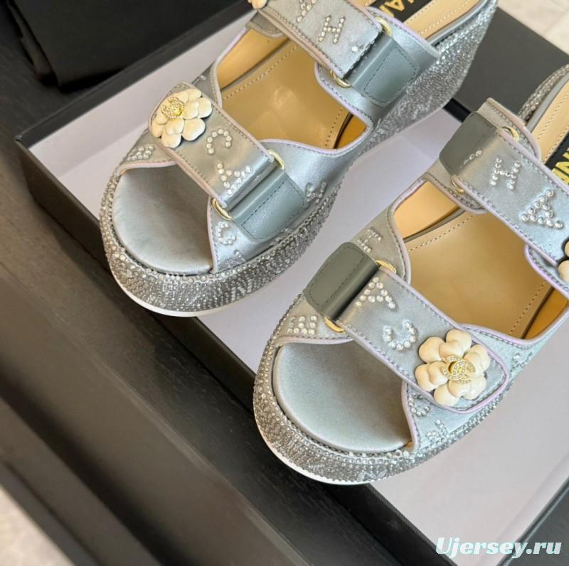 2025 Women Chanel Grey Leather Slippers Flower LY00330