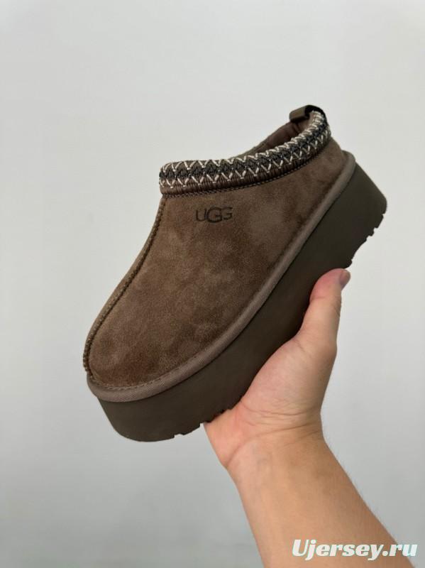 2024 UGG Brown Suede Slippers