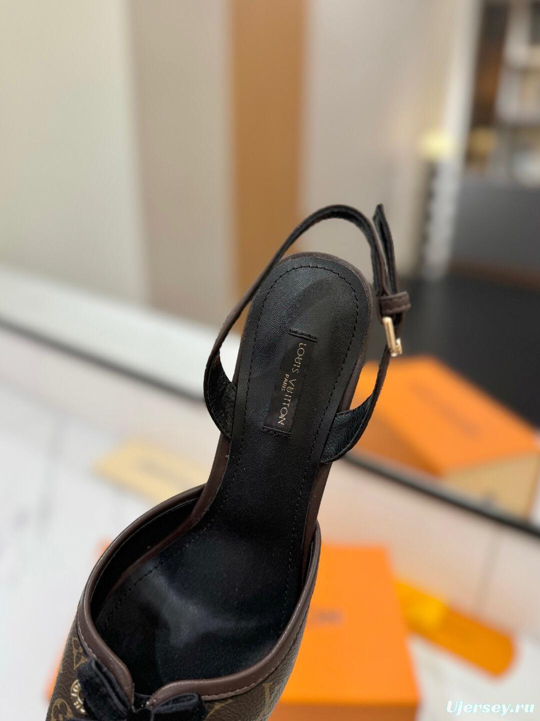 2025 Women Louis Vuitton Brown Monogram Leather Slingback Sandals KFY00310