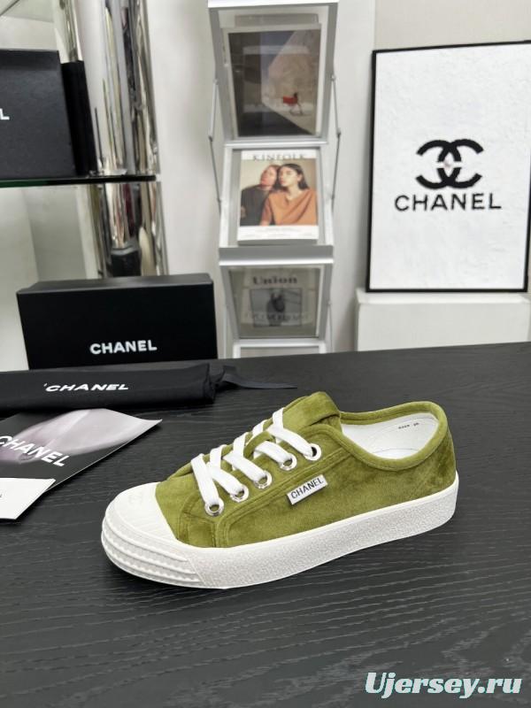 2025 Women Chanel Green Suede Casual Sneakers LY00230