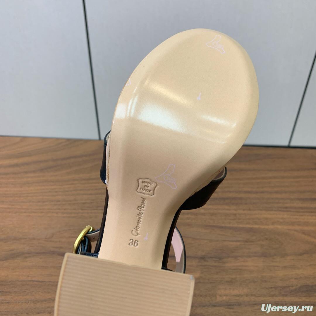 2025 Women Gianvito Rossi Black Leather Sandal